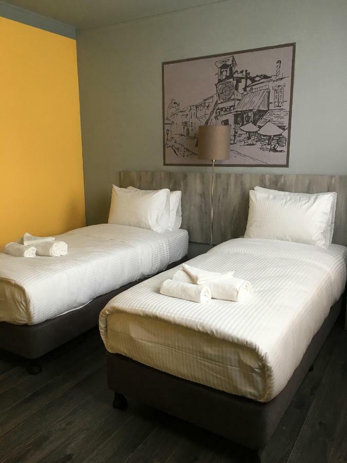 Atoneli Hotel Tbilissi Extérieur photo