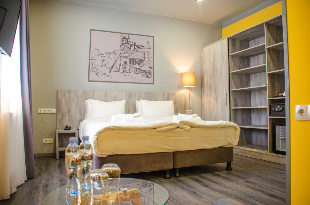 Atoneli Hotel Tbilissi Extérieur photo