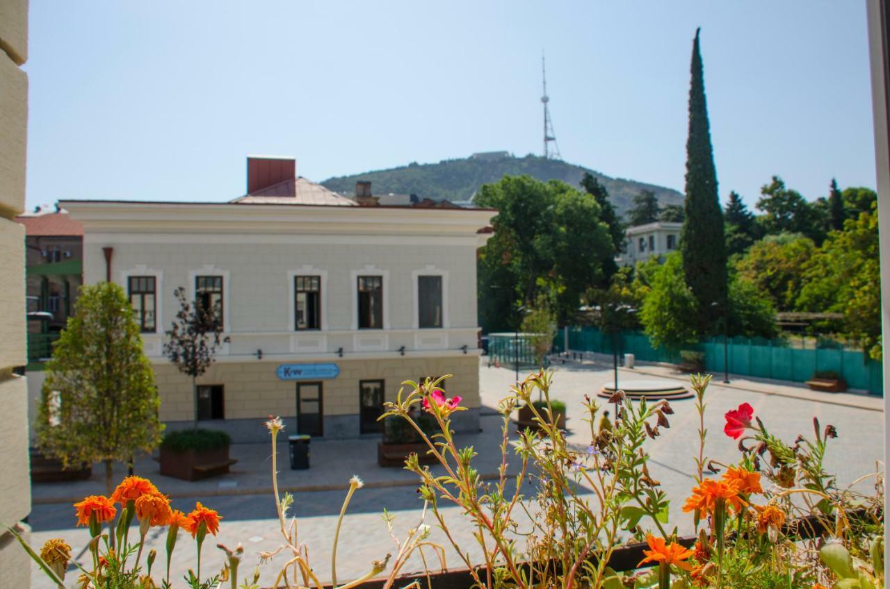 Atoneli Hotel Tbilissi Extérieur photo