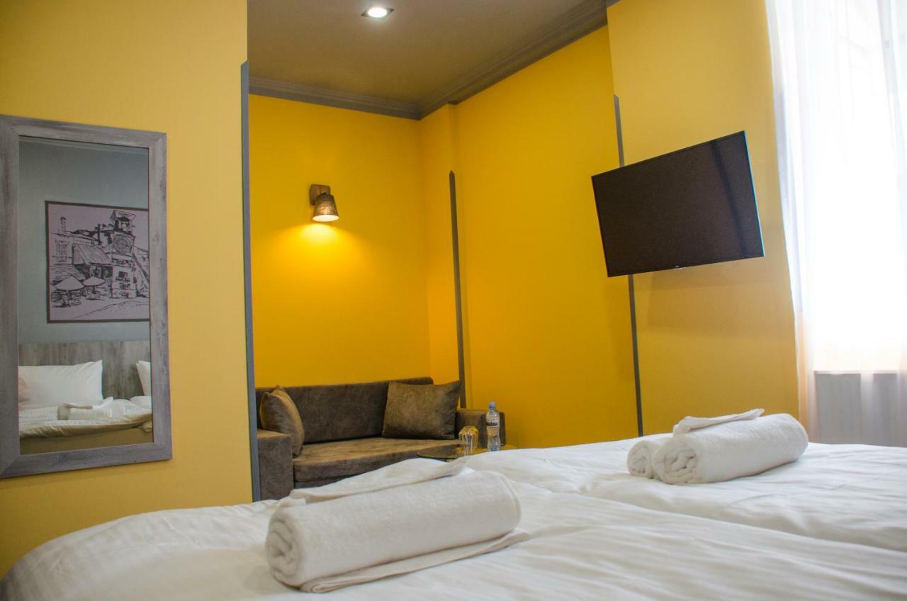 Atoneli Hotel Tbilissi Extérieur photo